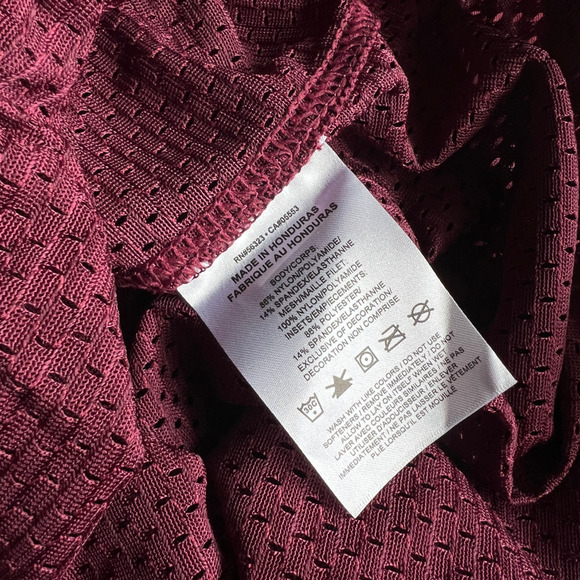 Nike Team Engineered Football Training Jersey Shirt NEW Size Medium - Picture 8 of 8